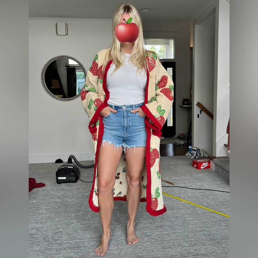 Vintage upcycled reversible quilt coat - Picture 2 of 11